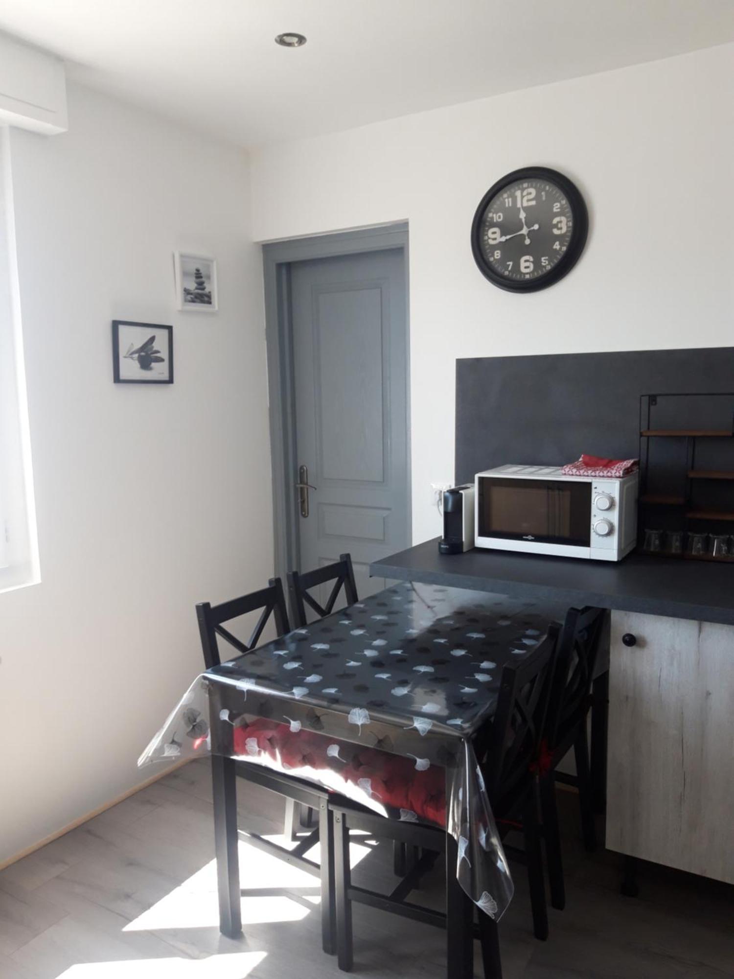 L'Inso Gambetta Apartment Chambery Bagian luar foto